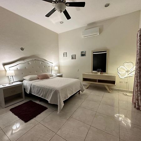 Casa Sasha'S Mini Palace Канкун Экстерьер фото